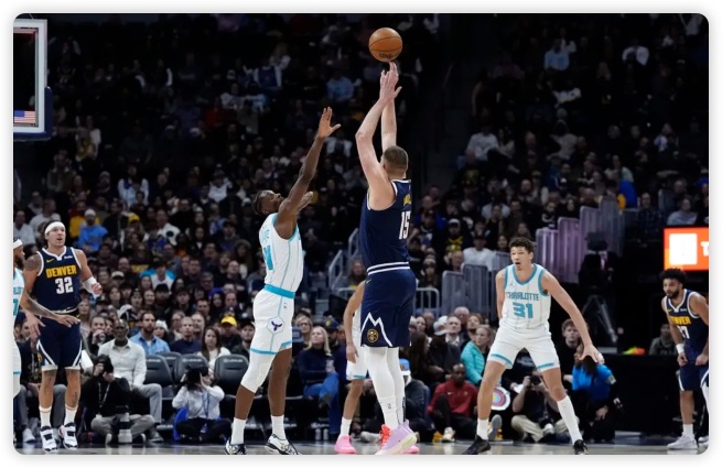 約老師29+17+9小橋36分 威少復(fù)出掘金勝黃蜂豪取9連勝 